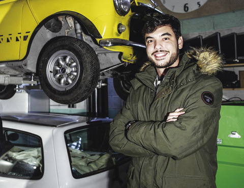 “El kit de conversión a eléctrico es fácil de instalar. Cualquier taller convencional puede hacerlo”