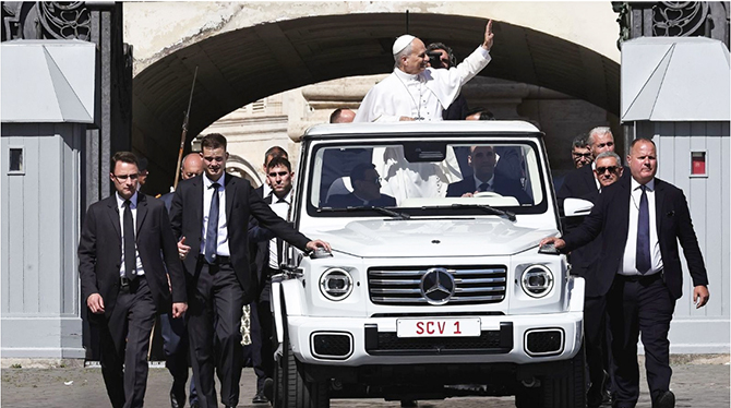 Isuzu D-Max y Mercedes Clase G 500, los papamóviles usados en España
